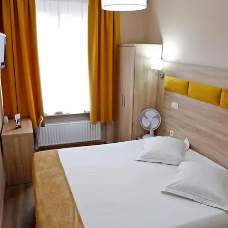 Hotel De France 3*