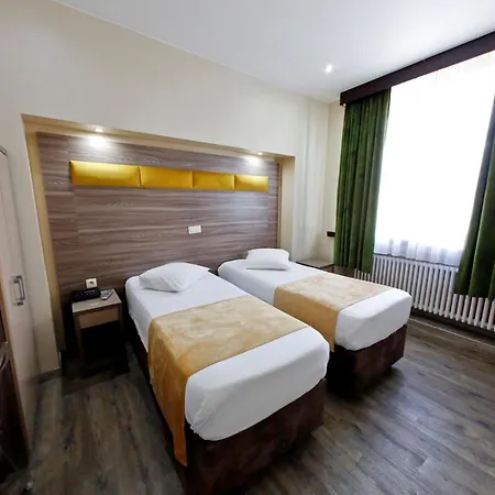 Hotel De France 3*